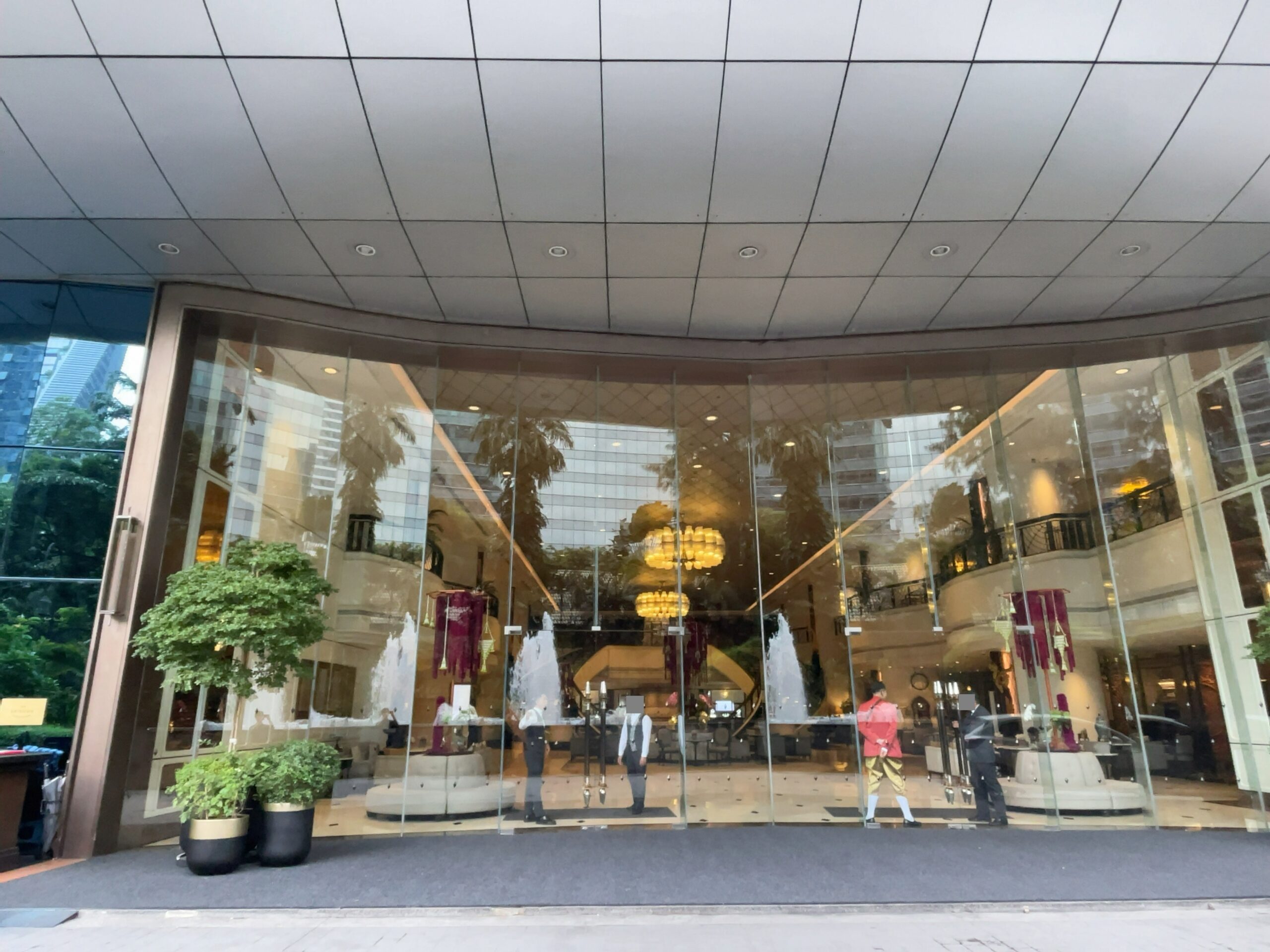 エントランス